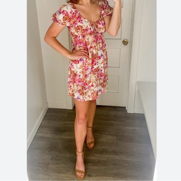 ✨3/$20 Steve Madden Tamara Puff Sleeve Floral Day Dress - Picture 1 of 4